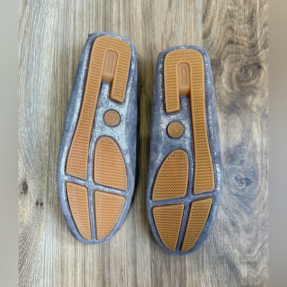 Johnston & Murphy 78-14482 Maggie Penny Pewter Metalic Size 8.5 M NWOB - Picture 4 of 7